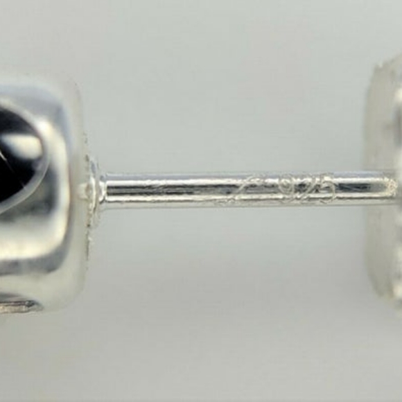 Green Onyx Silver Stud Earrings 5 MM - Picture 9 of 9